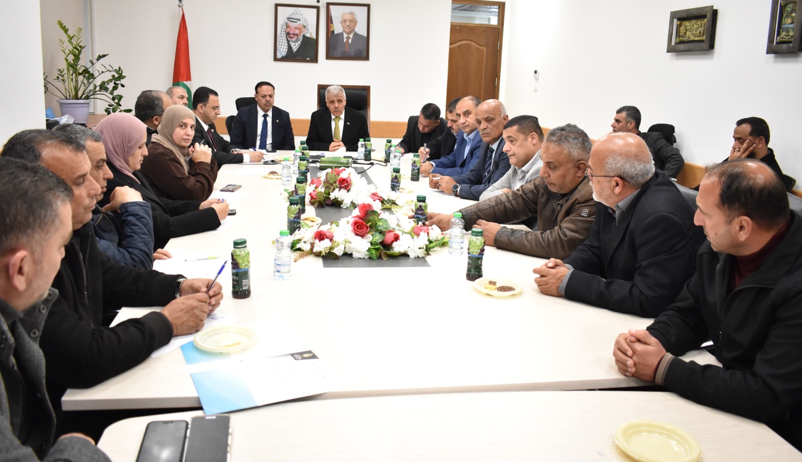 لقاء مع اتحاد المعلمين للتأكيد على التعليم الوجاهي