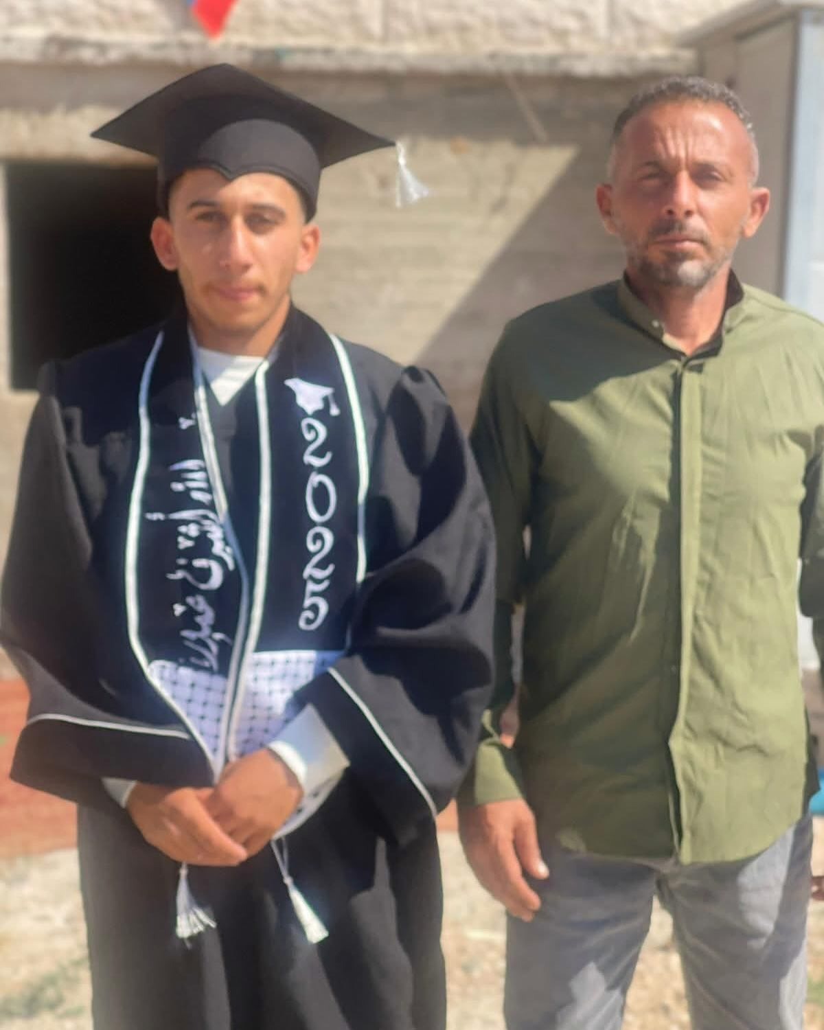 برهم يهاتف والد الطالب عبد الله العمور، ويوجه بتخصيص منحة دراسية له