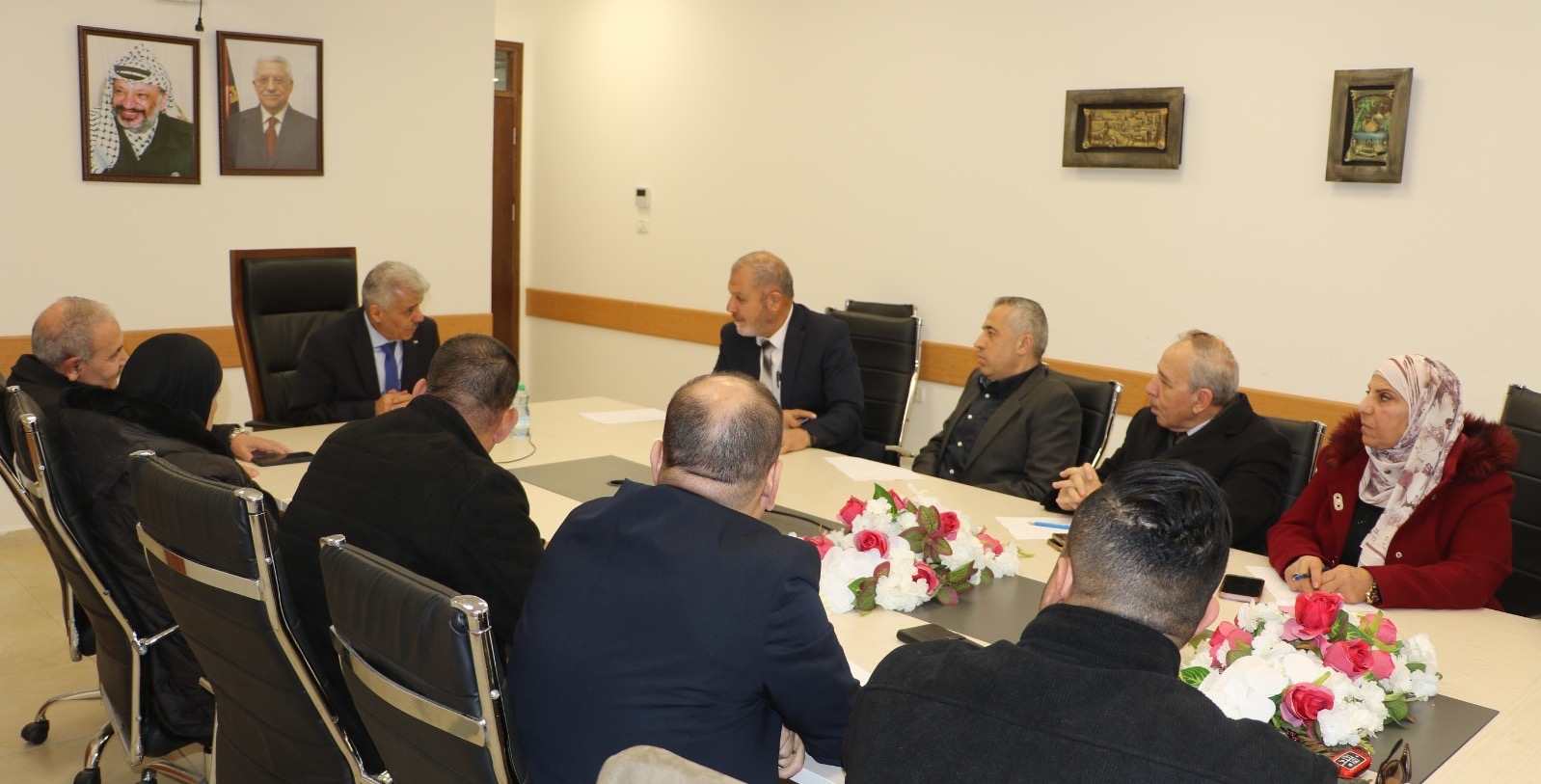 اجتماع يؤكد استمرارية التعليم وتعزيز المسؤولية المجتمعية في ظل الظروف الراهنة